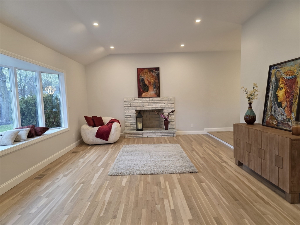 55 Glenn Road Belmont, MA 02478 - Photo 9 of 42 Gallery Image 9