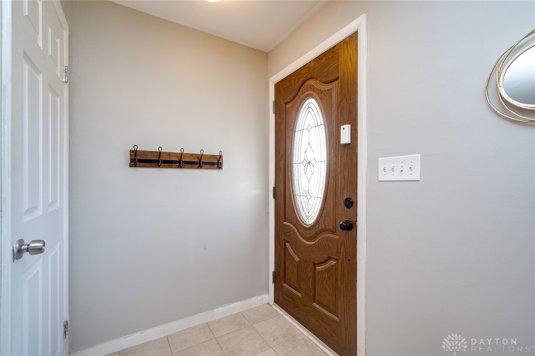 1019 Gardner Road Kettering, OH 45429 - Photo 3 of 37