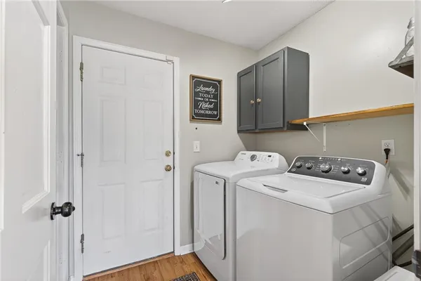 $338,000 | 417 East College Street, Odessa, MO 64076