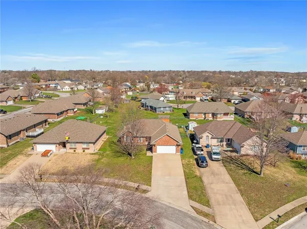 $338,000 | 417 East College Street, Odessa, MO 64076
