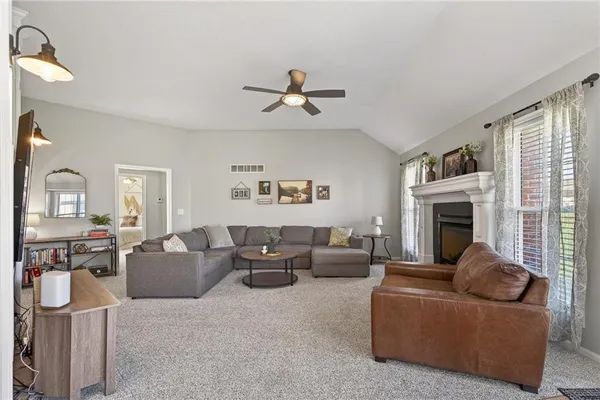 $338,000 | 417 East College Street, Odessa, MO 64076