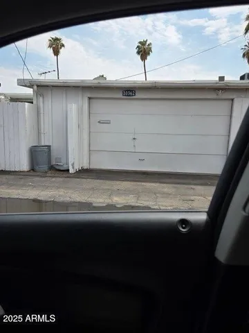 a close view of sink and tap