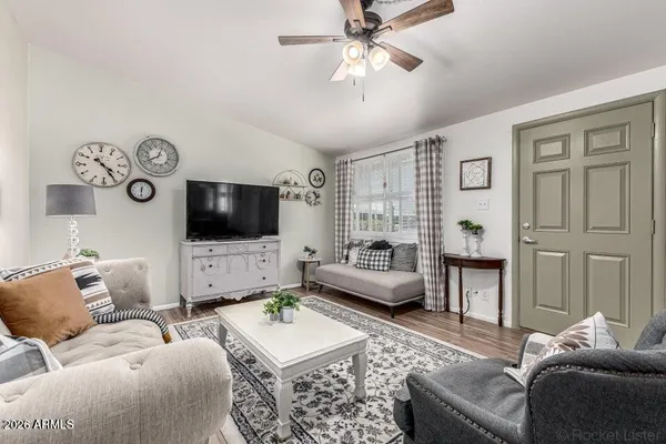 $1,800 | 10362 West Oakmont Drive, Sun City, AZ 85351