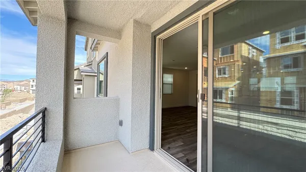 $2,890 | 1429 Whistling Kite Street, Las Vegas, NV 89138