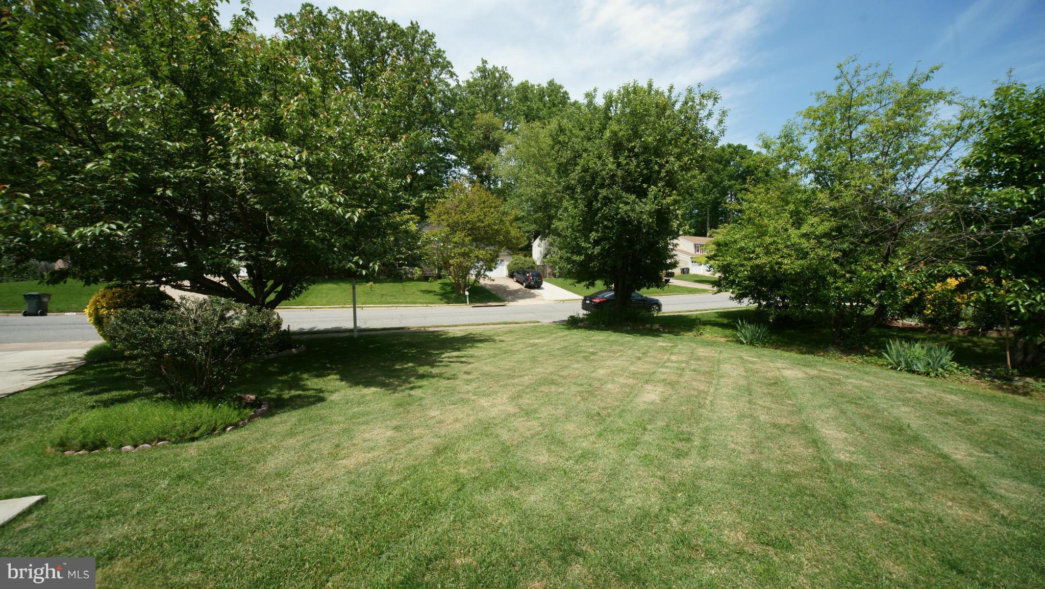 5736 Heming Avenue Springfield, VA 22151 - Photo 4 of 30 Exterior (General)