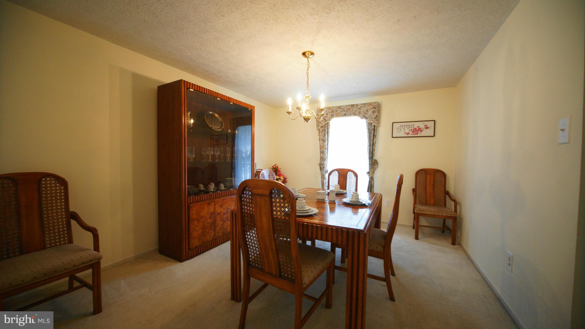 5736 Heming Avenue Springfield, VA 22151 - Photo 6 of 30 Dining Room