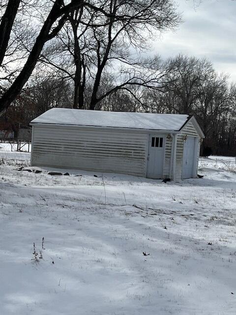 1114 Orchid Street Southeast Demotte, IN 46310 - Photo 19 of 21 480x640