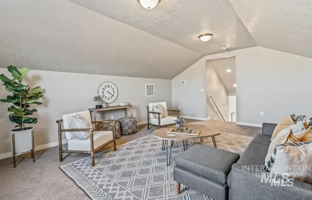 $400,990 | 1583 Southwest Silverstone Avenue, Mountain Home, ID 83647