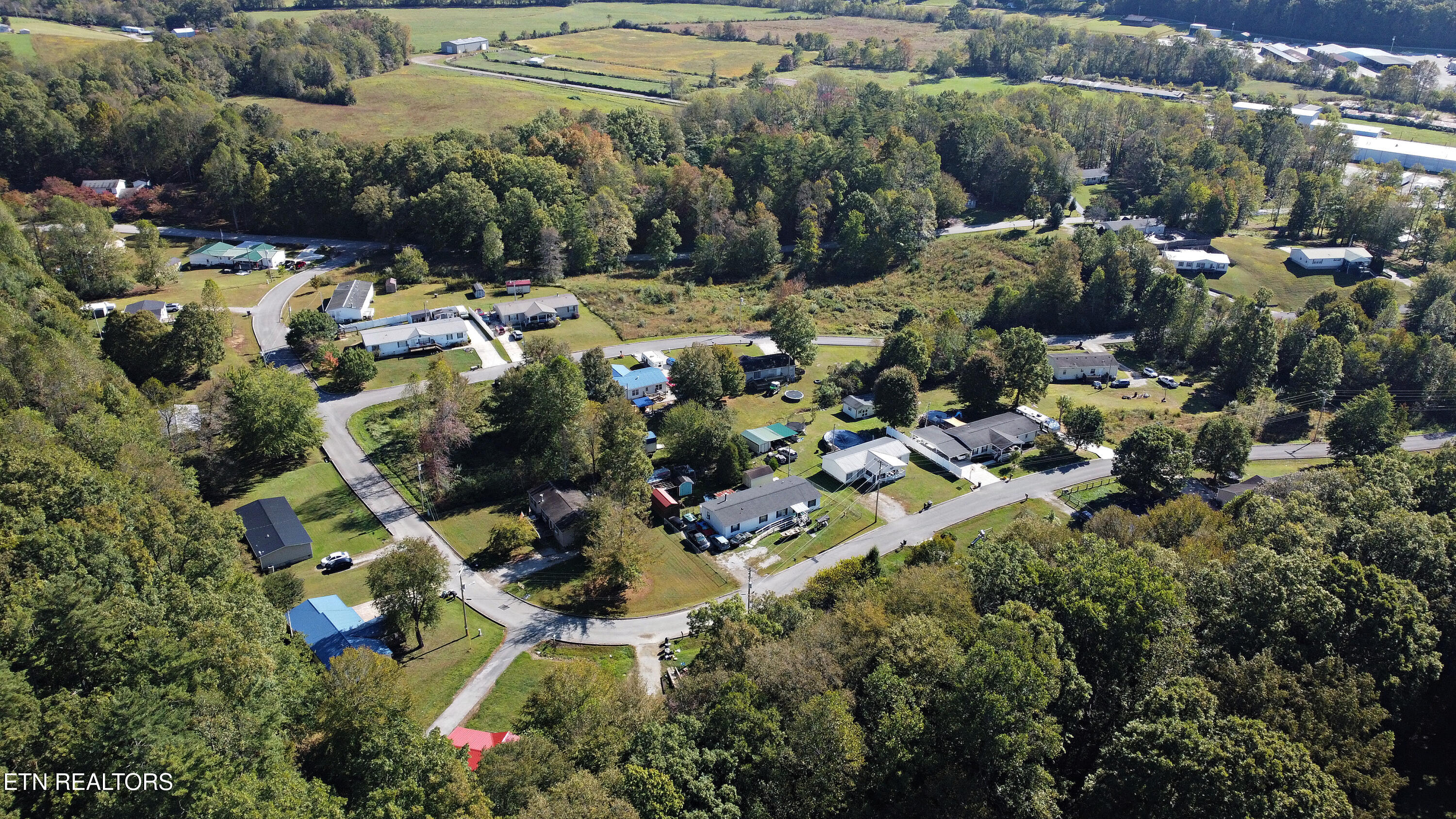 Edgewood Boulevard Oneida, TN 37841 - Photo 11 of 17 DJI_0961