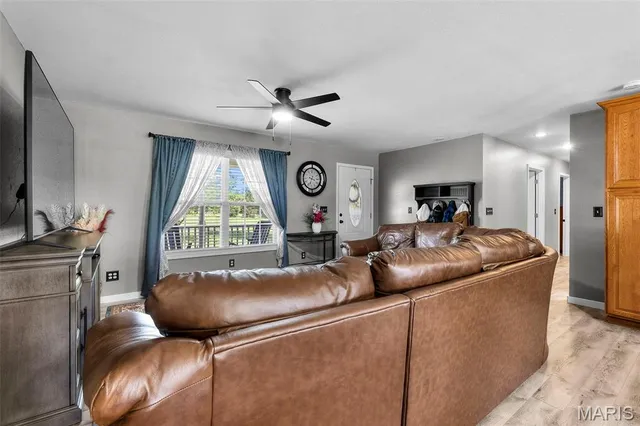 $285,000 | 16815 Augusta Drive, Glenallen, MO 63751