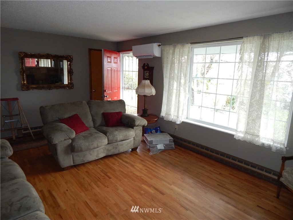 9801 Golden Given Road East Tacoma, WA 98445 - Photo 11 of 20