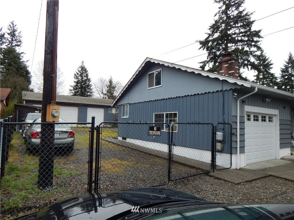 9801 Golden Given Road East Tacoma, WA 98445 - Photo 5 of 20