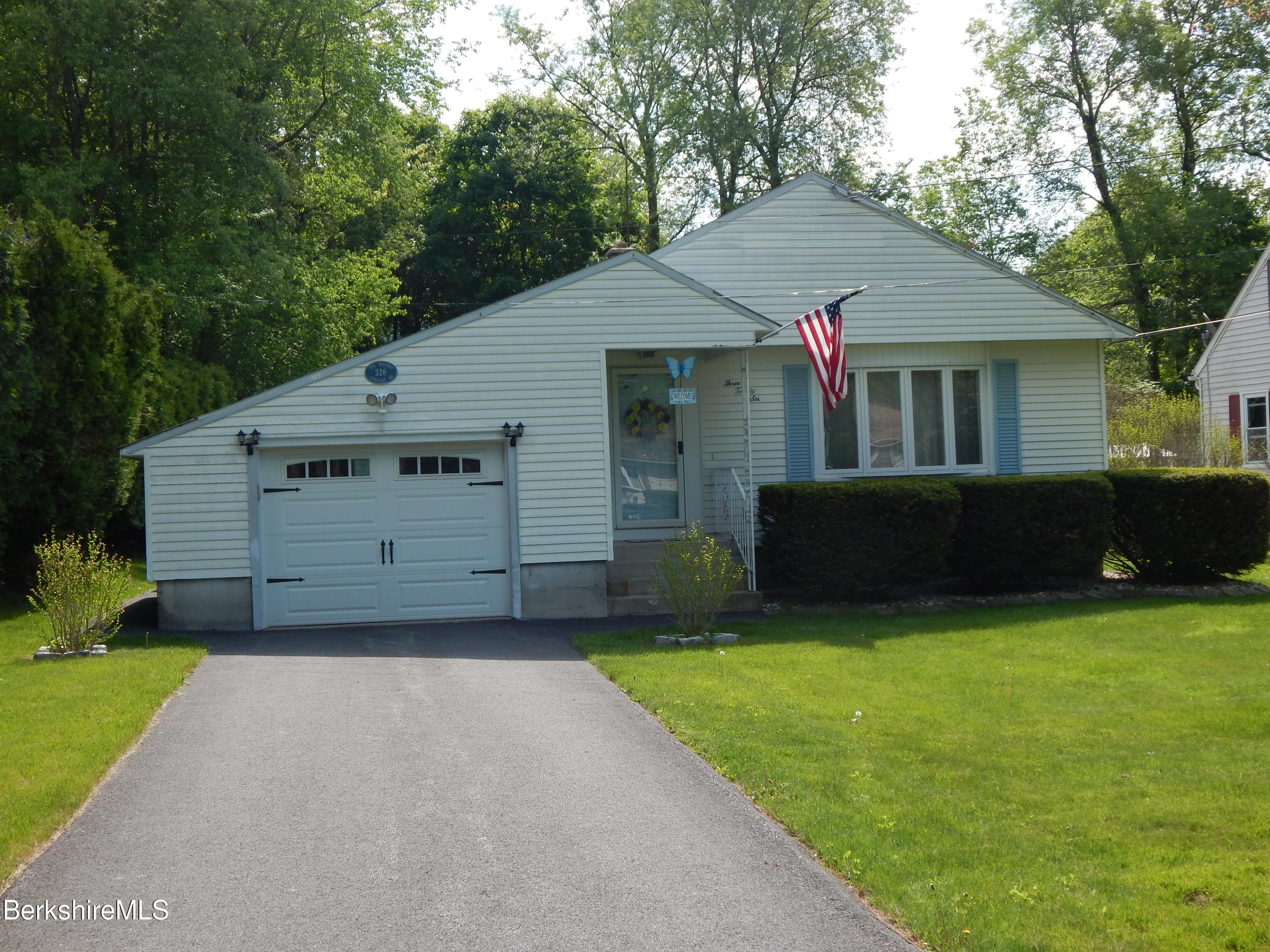 326 Cheshire Road Pittsfield, MA 01201 - Photo 2 of 26 front of house