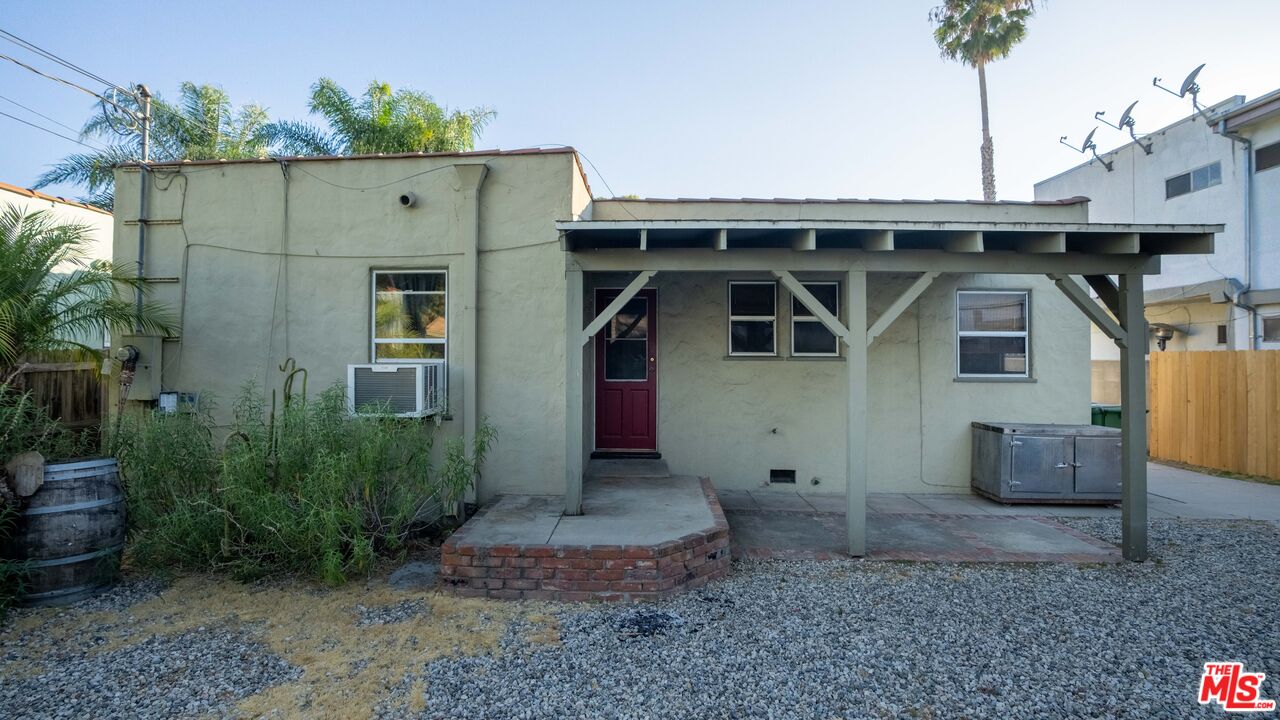 3411 Larga Avenue Los Angeles, CA 90039 - Photo 23 of 26 a view of a house with backyard