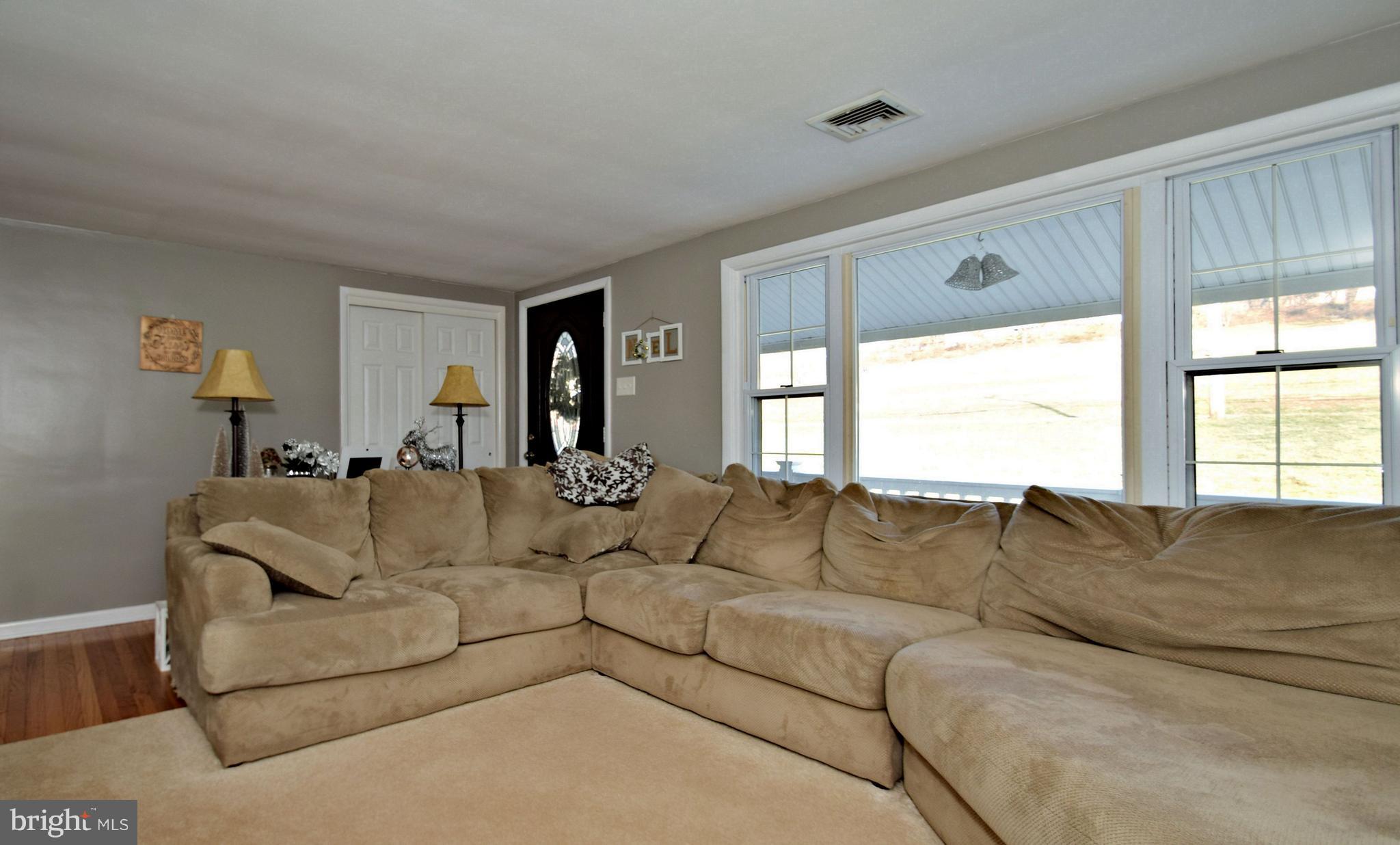 1456 Valley View Road Pottstown, PA 19465 - Photo 7 of 42