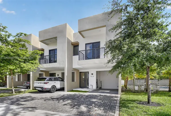 $585,000 | 4101 North Oak Place, Fort Lauderdale, FL 33314