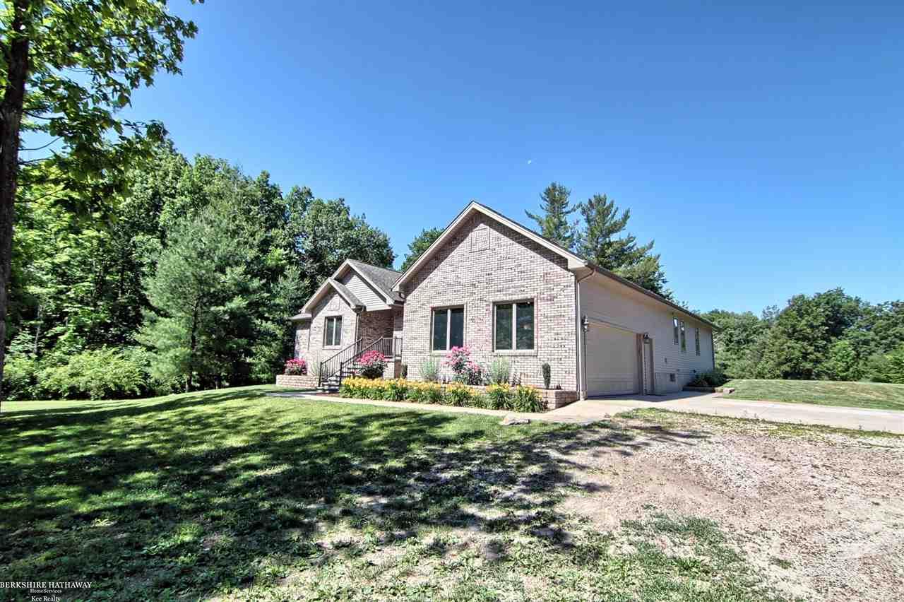692 Stoddard Road Richmond, MI 48062 - Photo 3 of 31 Gallery Image 3