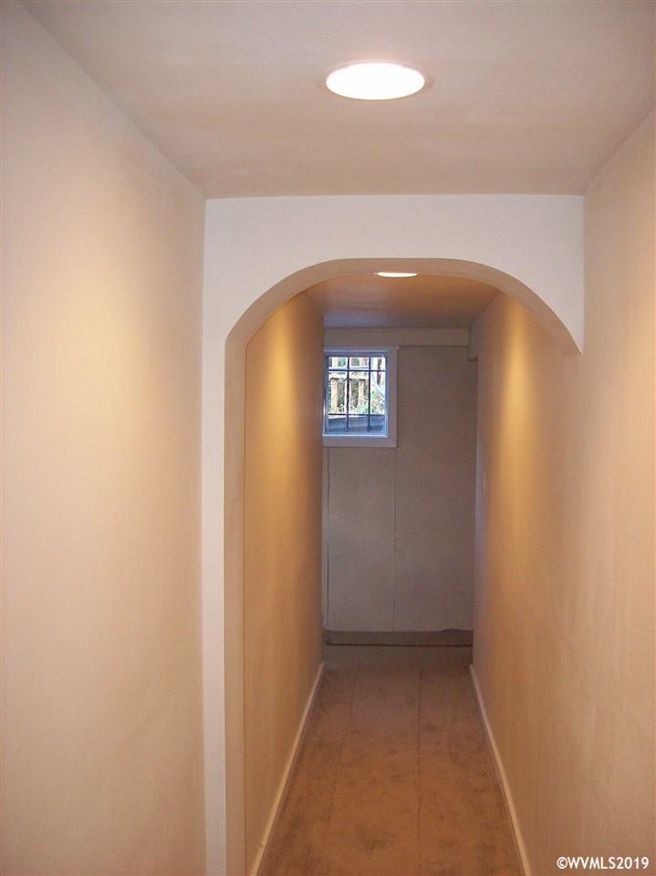 585 Shipping Street Northeast Salem, OR 97301 - Photo 4 of 5