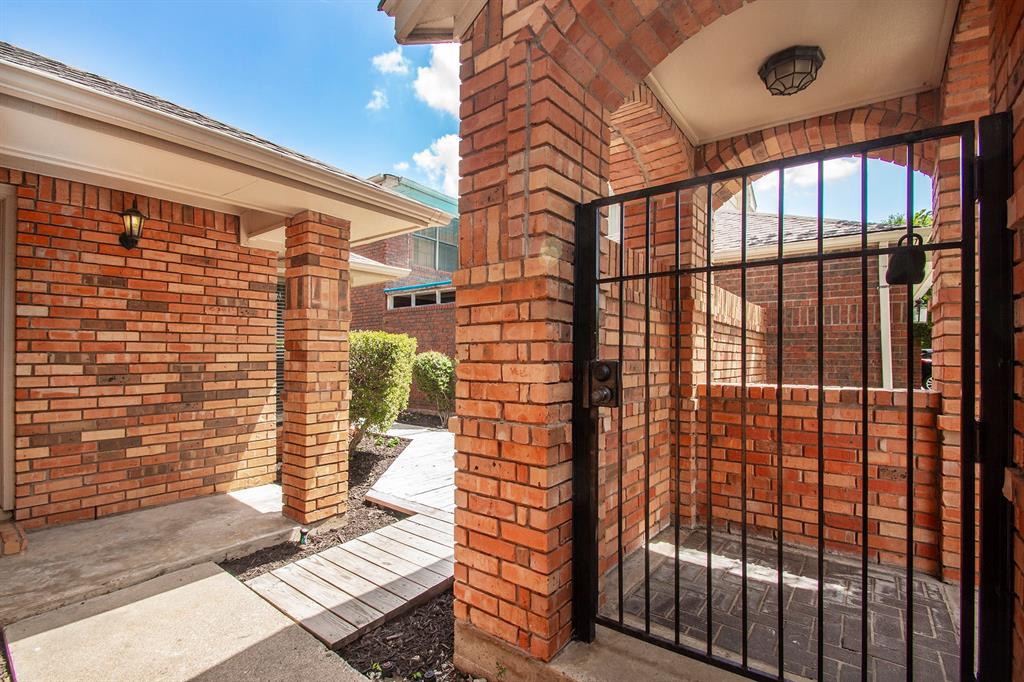 3905 Denham Way Plano, TX 75023 - Photo 2 of 28