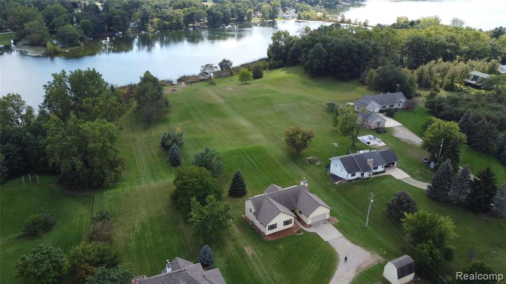 3369 Lahring Road Linden, MI 48451 - Photo 18 of 49