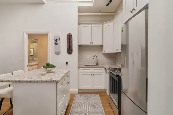 $4,900 | 188 North Street, Unit 61, Boston, MA 02113