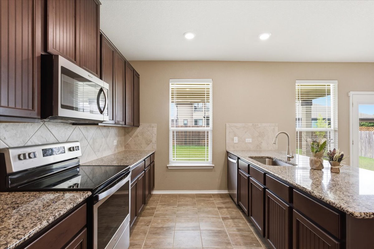 1006 Toltec Trail Georgetown, TX 78626 - Photo 21 of 40