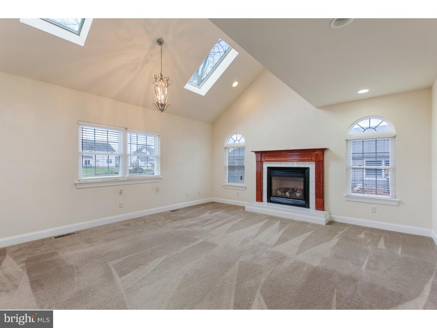 46 East Bristol Road Warminster, PA 18974 - Photo 10 of 20 Family Room