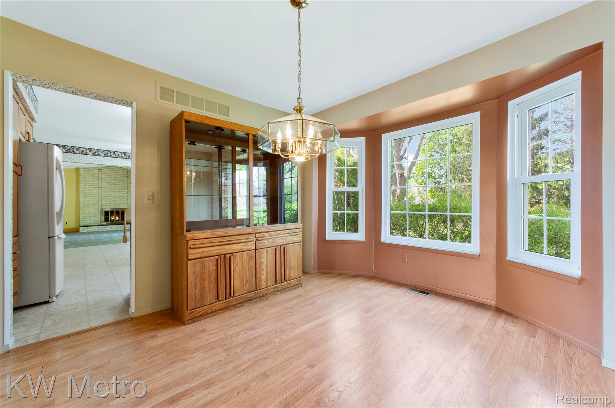 477 Coldiron Drive Rochester, MI 48307 - Photo 9 of 52 ROC_1849.jpg