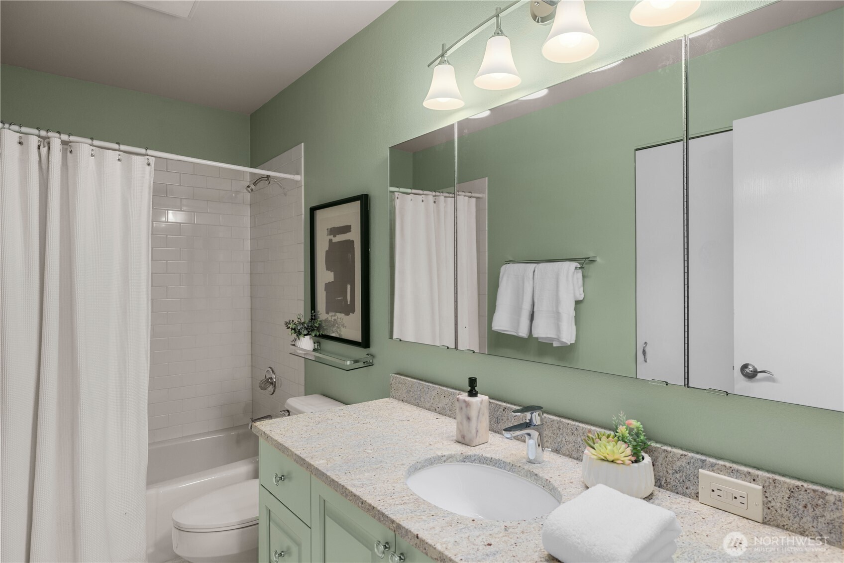 524 Maple Street, Unit 104 Edmonds, WA 98020 - Photo 21 of 29 Gallery Image 21