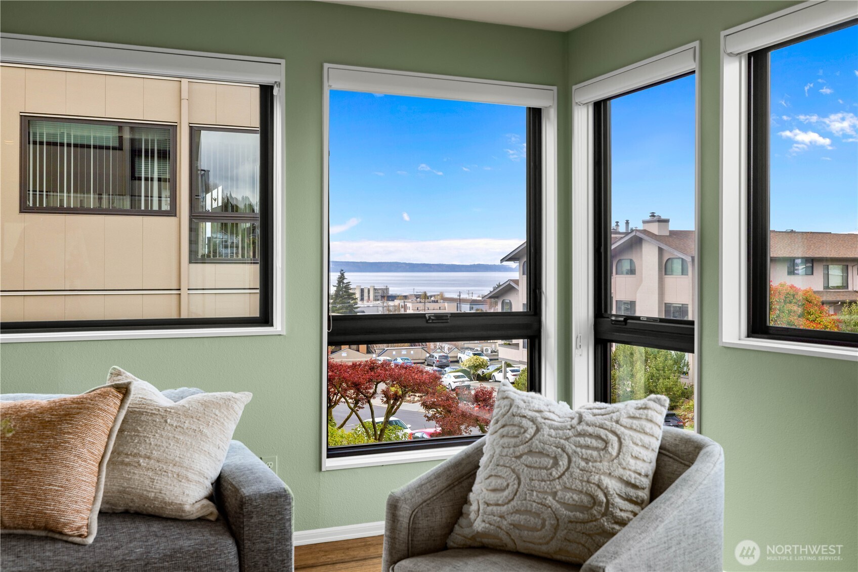 524 Maple Street, Unit 104 Edmonds, WA 98020 - Photo 6 of 29 Gallery Image 6
