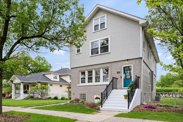 $699,000 | 3638 Harrison Avenue, Brookfield, IL 60513