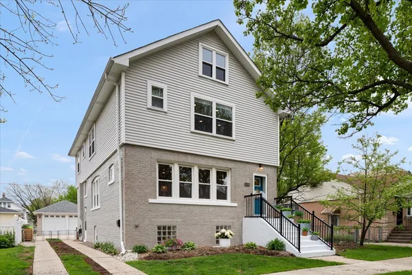$699,000 | 3638 Harrison Avenue, Brookfield, IL 60513