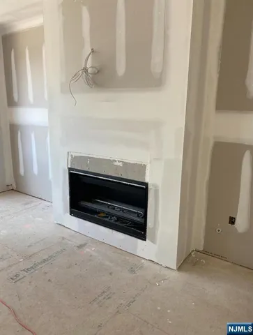 $2,400,000 | 762 Williams Place, Cliffside Park, NJ 07010