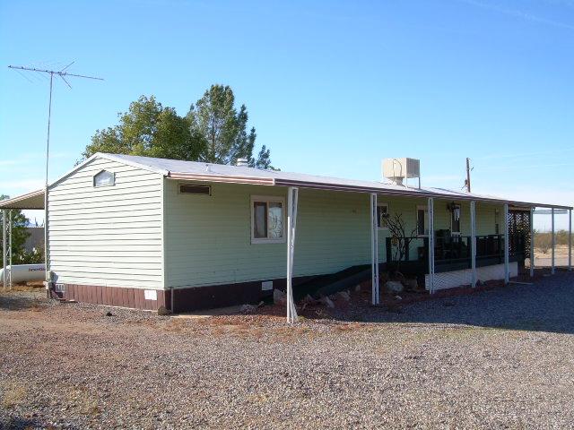 8697 North Hapa Road Florence, AZ 85132 - Photo 1 of 6 Home front