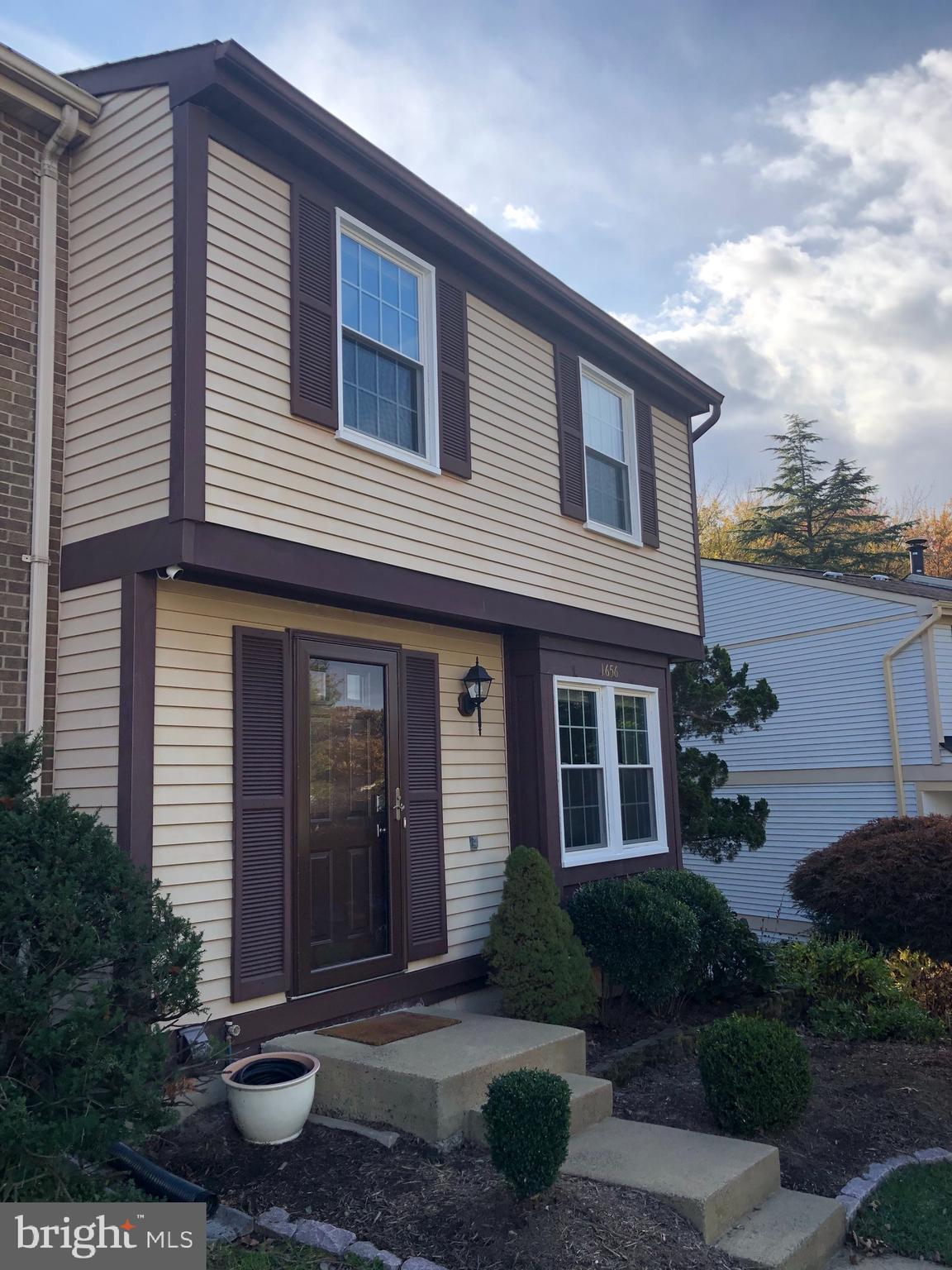1656 Barnstead Drive Reston, VA 20194 - Photo 2 of 2