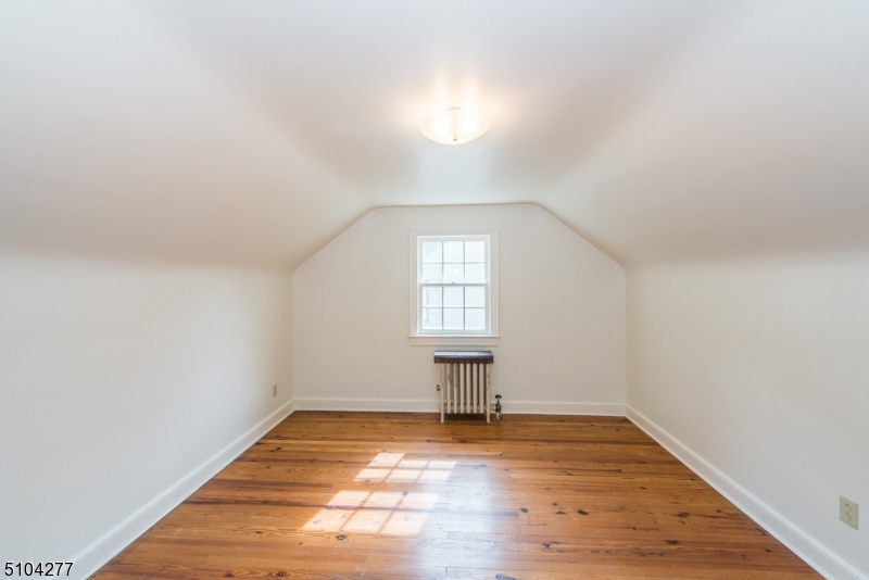 17 Bailey Road Millburn, NJ 07041 - Photo 19 of 32