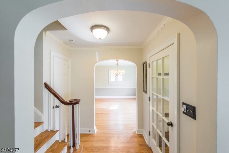 17 Bailey Road Millburn, NJ 07041 - Photo 2 of 32