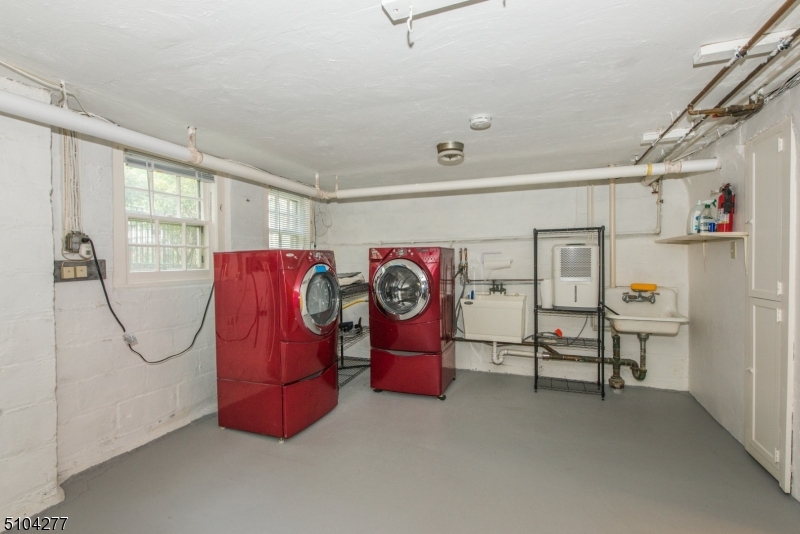 17 Bailey Road Millburn, NJ 07041 - Photo 25 of 32