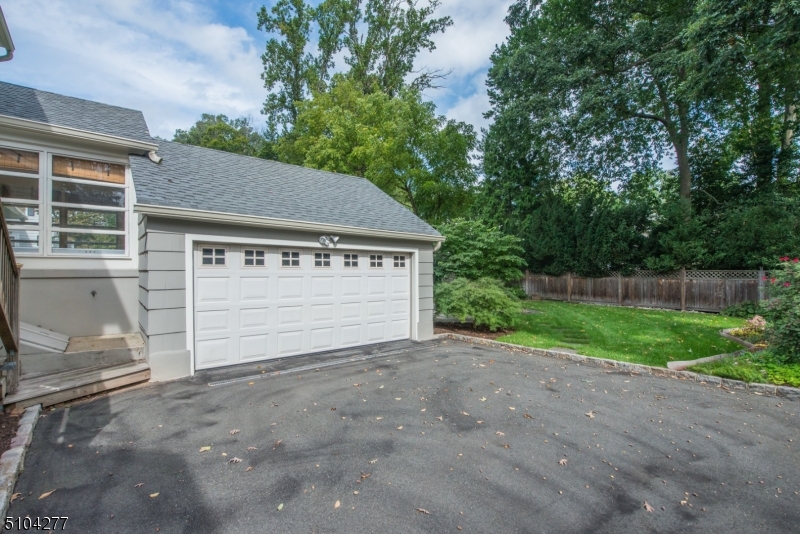 17 Bailey Road Millburn, NJ 07041 - Photo 29 of 32
