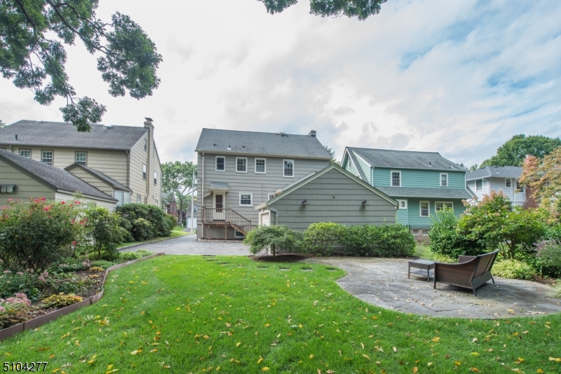 17 Bailey Road Millburn, NJ 07041 - Photo 31 of 32