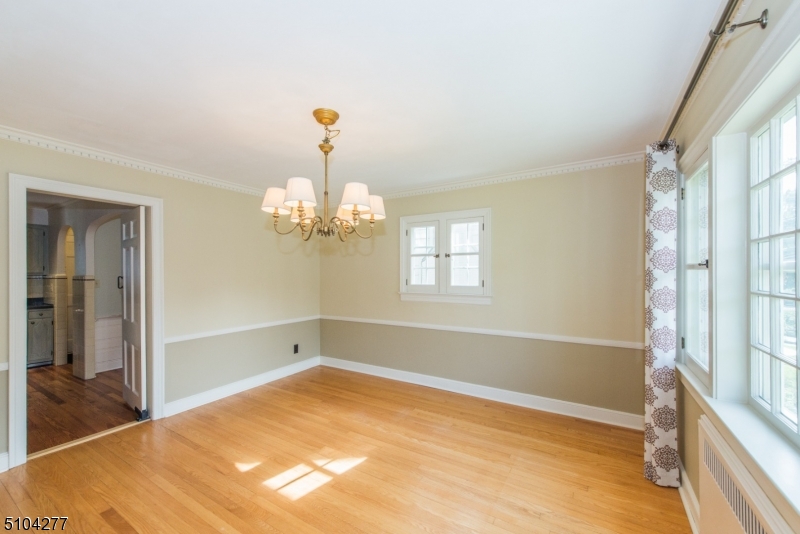 17 Bailey Road Millburn, NJ 07041 - Photo 7 of 32