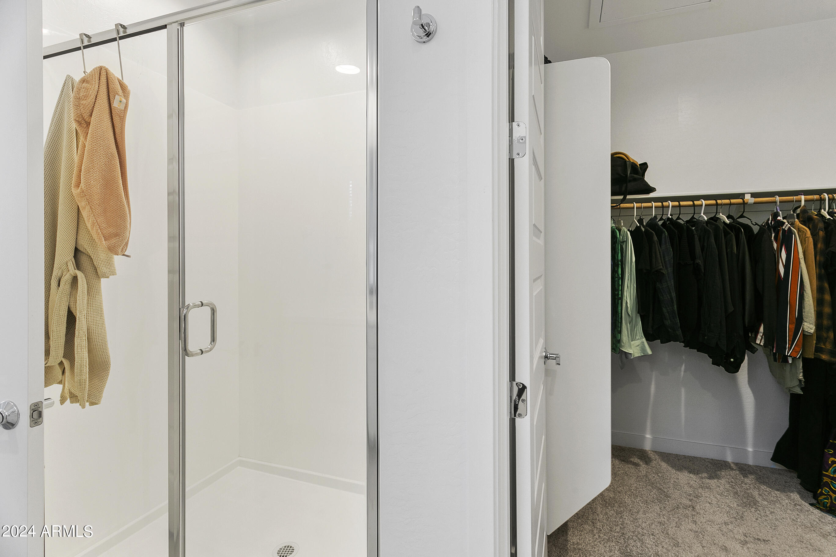 9511 West Roma Avenue Phoenix, AZ 85037 - Photo 15 of 25 Walk-in Closet