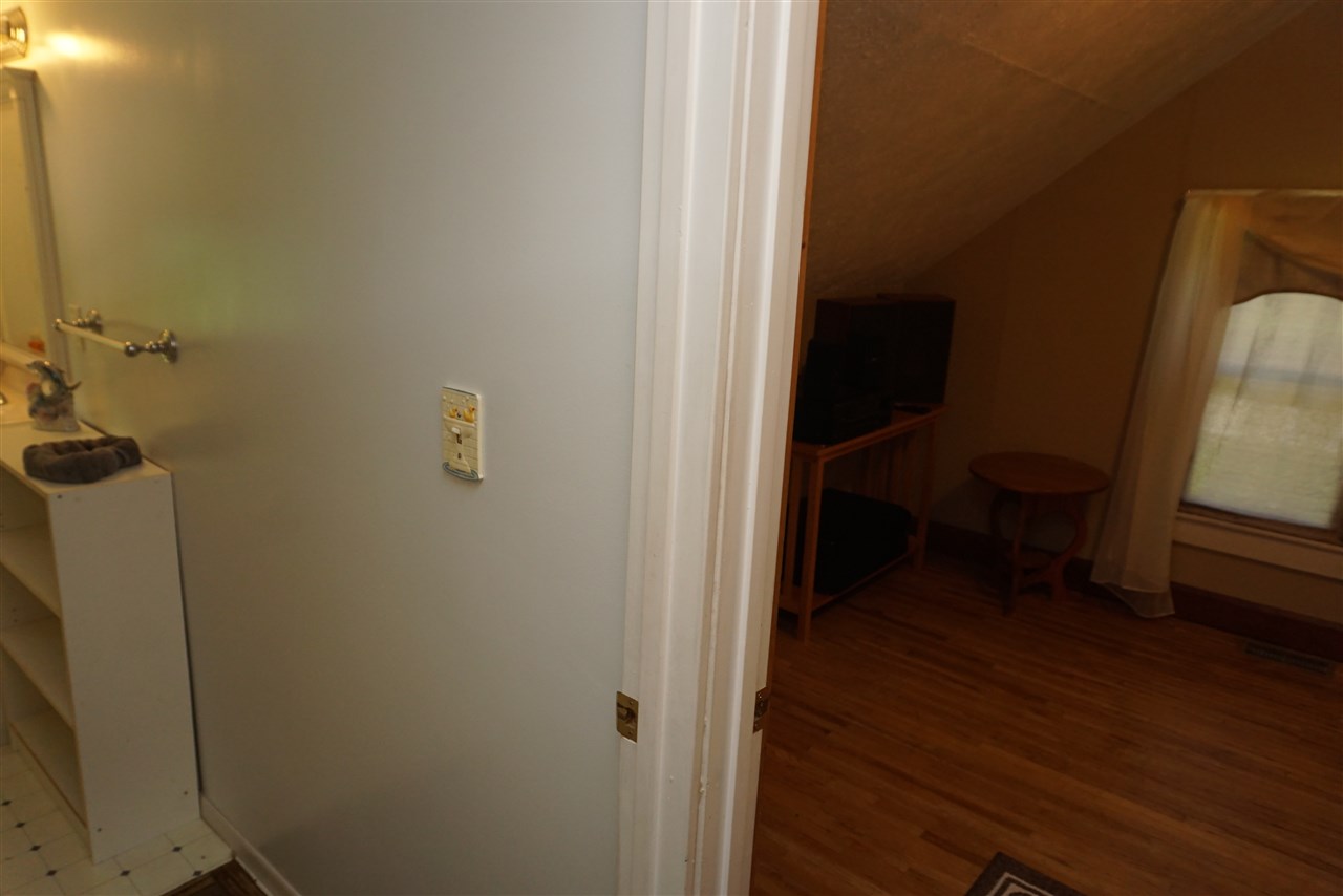 4486 Safford Road Rockford, IL 61101 - Photo 13 of 19 a view of a bathroom