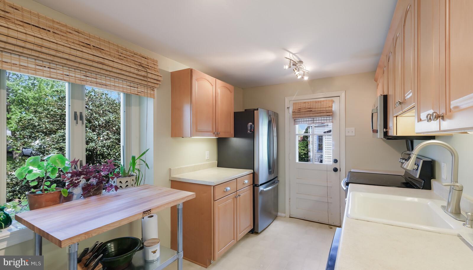 410 Newton Road Hatboro, PA 19040 - Photo 8 of 21 Gallery Image 8