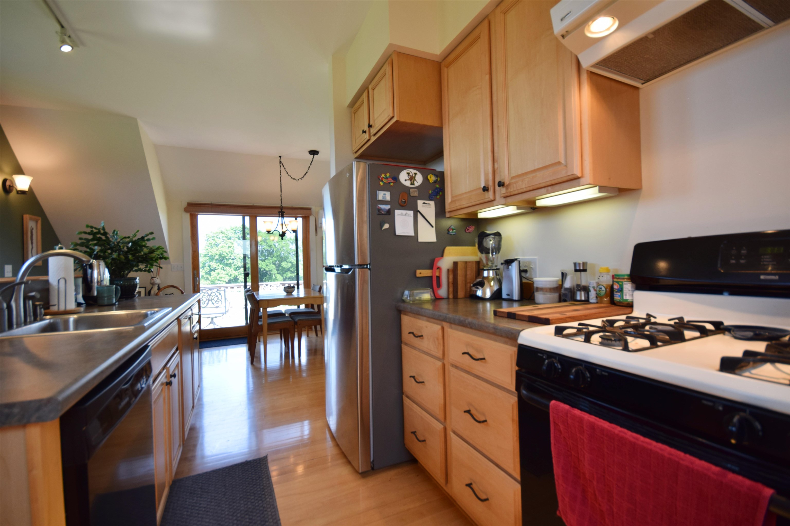 408 Webster Road Ferrisburgh, VT 05491 - Photo 17 of 38