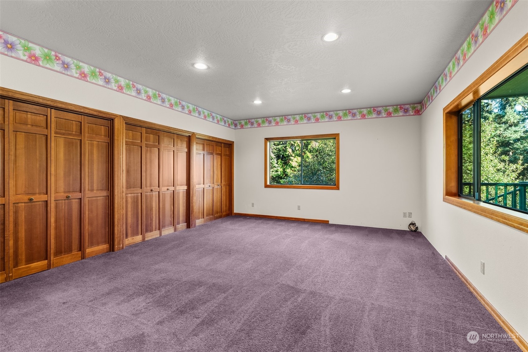201 Fay Road Chehalis, WA 98532 - Photo 21 of 36 an empty room with windows