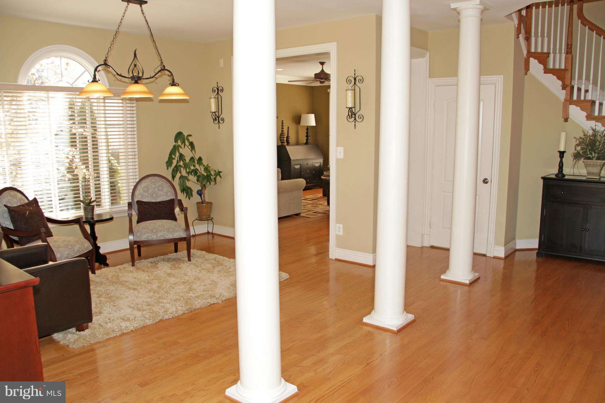8345 Roxborough Loop Gainesville, VA 20155 - Photo 6 of 30 9' Ceilings across Main Level