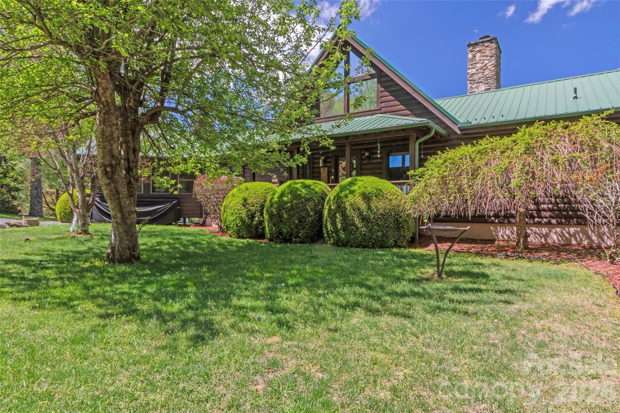 129 Apple Farm Road Bakersville, NC 28705 - Photo 6 of 45