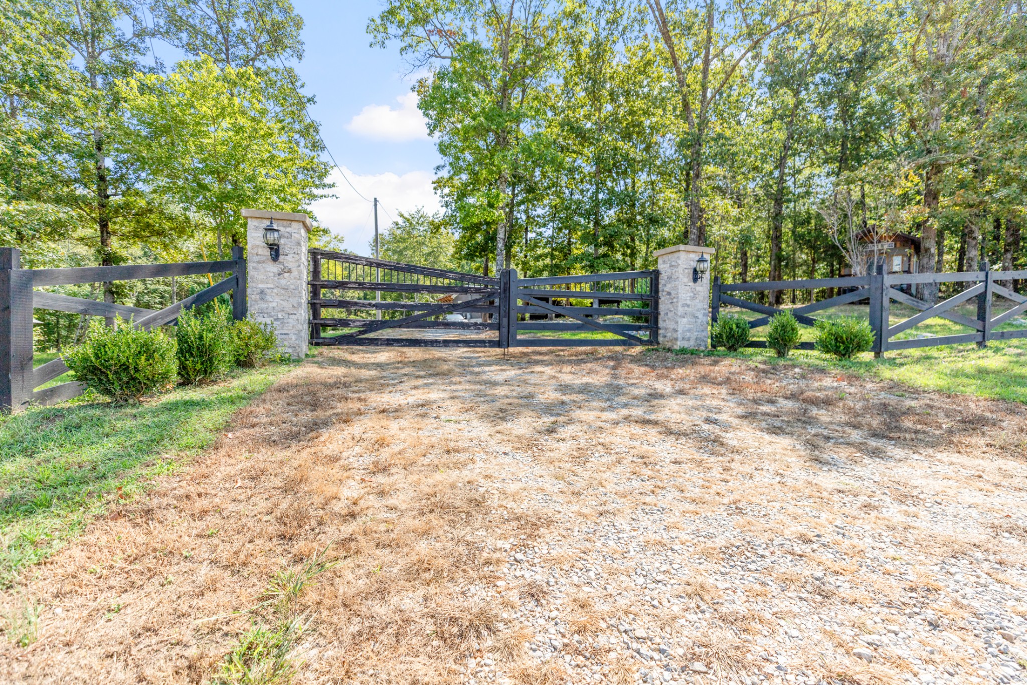 3844 Humphreys County Line Road Dickson, TN 37055 - Photo 6 of 57