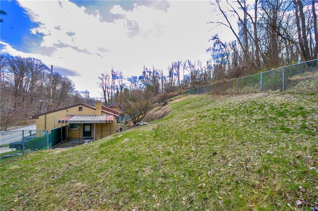 1096 Mifflin Road Pittsburgh, PA 15207 - Photo 24 of 25 Gallery Image 24